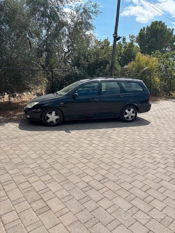 Usata Ford Focus 90 CV (66 kW) 2002 Station wagon