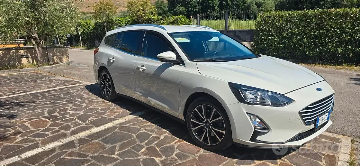 Usata Ford Focus 120 CV (88 kW) 2021 Bianco Station wagon