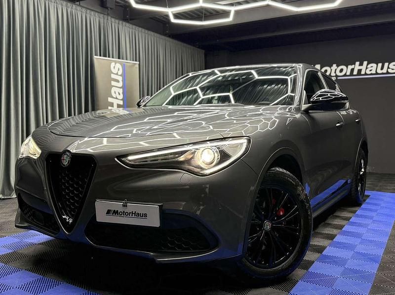 Usata Alfa Romeo Stelvio 190 CV (139 kW) 2021 Verde SUV