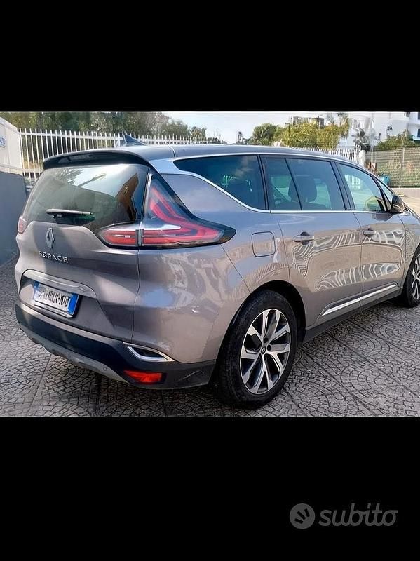 Usata Renault Espace 160 CV (117 kW) 2016 Grigio Monovolume