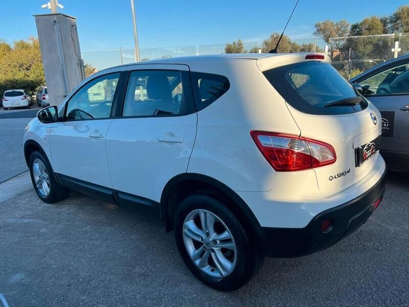Usata Nissan Qashqai Acenta 111 CV (81 kW) 2013 Bianco SUV