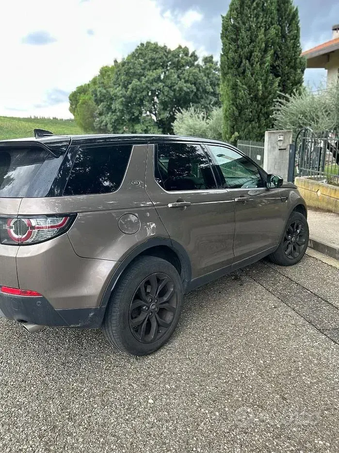 Usata Land Rover Discovery Sport 150 CV (110 kW) 2017 Giallo SUV