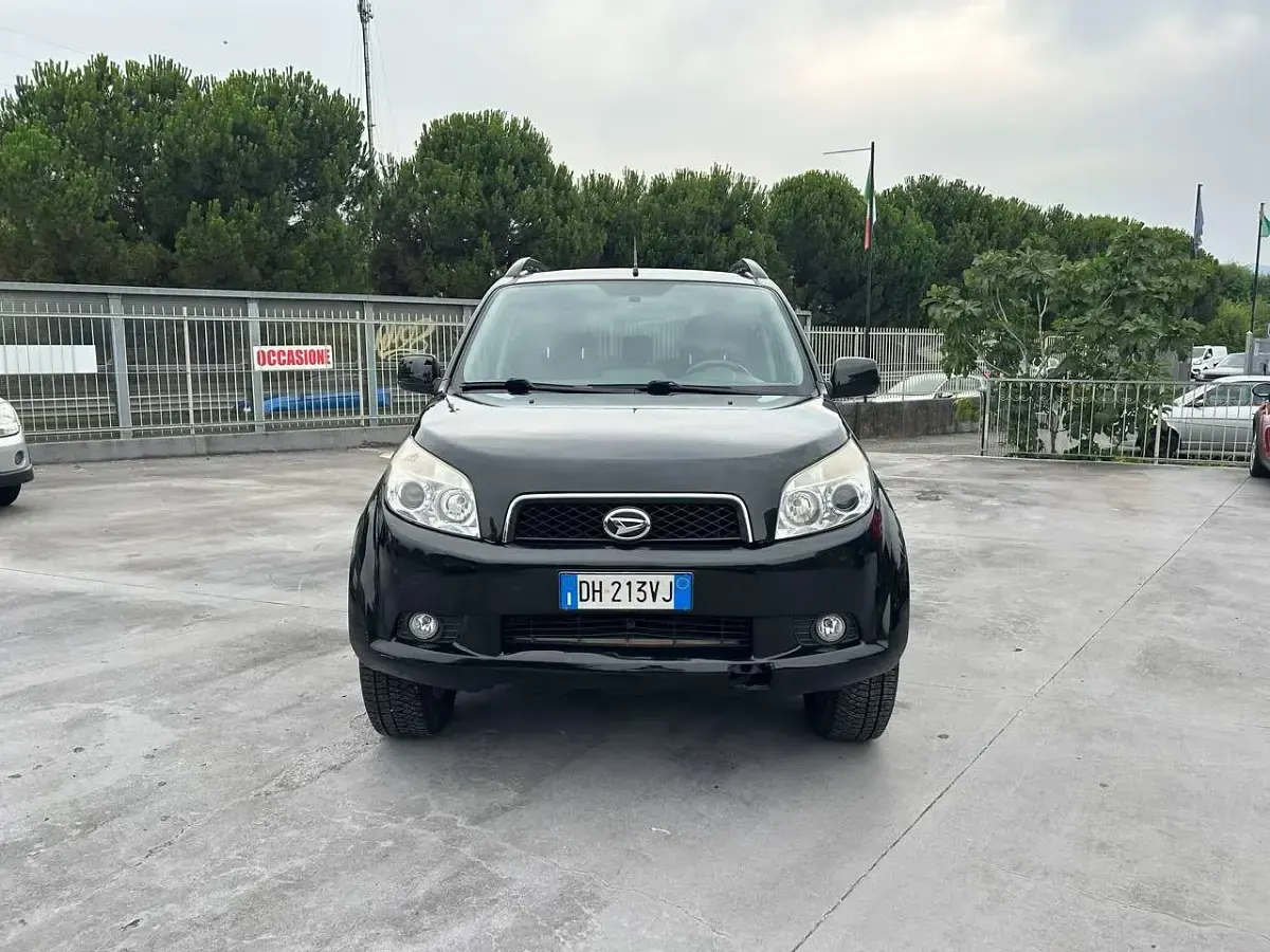 Usata Daihatsu Terios 105 CV (77 kW) 2007 Nero SUV