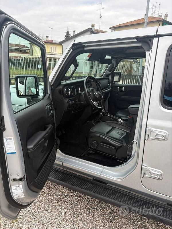 Usata Jeep Wrangler 2022 Grigio SUV