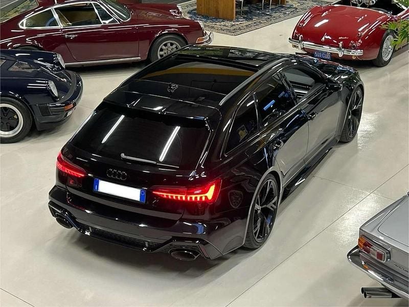 Usata Audi RS6 600 CV (441 kW) 2021 Nero Station wagon