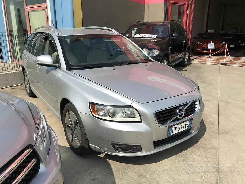 Usata Volvo V50 2011 Grigio Station wagon