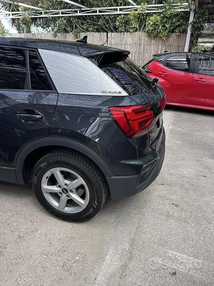 Usata Audi Q2 Business 150 CV (110 kW) 2025 Grigio SUV