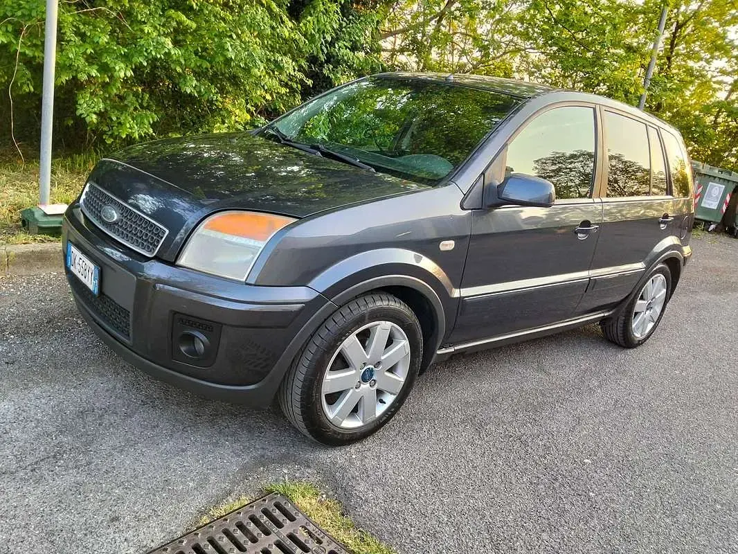 Usata Ford Fusion Collection 90 CV (66 kW) 2007 Grigio Utilitaria