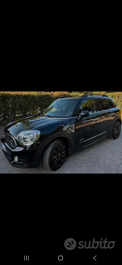 Usado Mini Countryman 190 CV (139 kW) 2017 Negro SUV