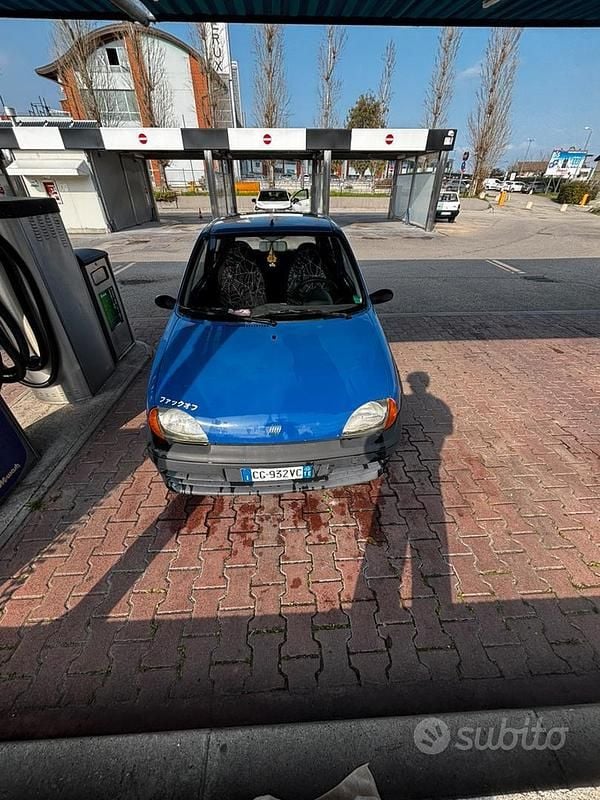 Usata Fiat 600 2002 Blu Berlina