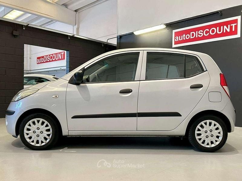 Usata Hyundai i10 Style 65 CV (47 kW) 2010 Argento Utilitaria
