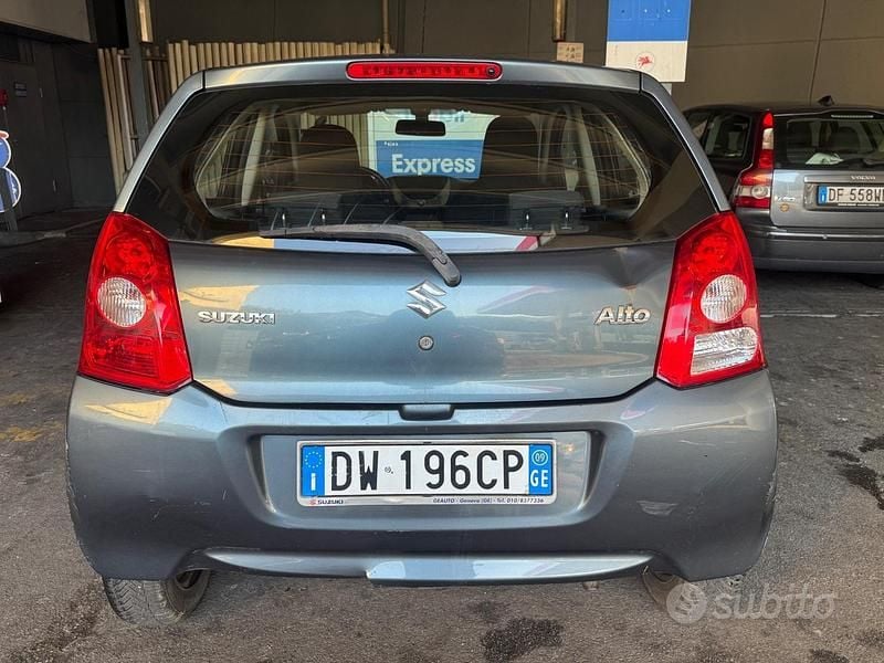 Usata Suzuki Alto 67 CV (49 kW) 2009 Grigio Utilitaria