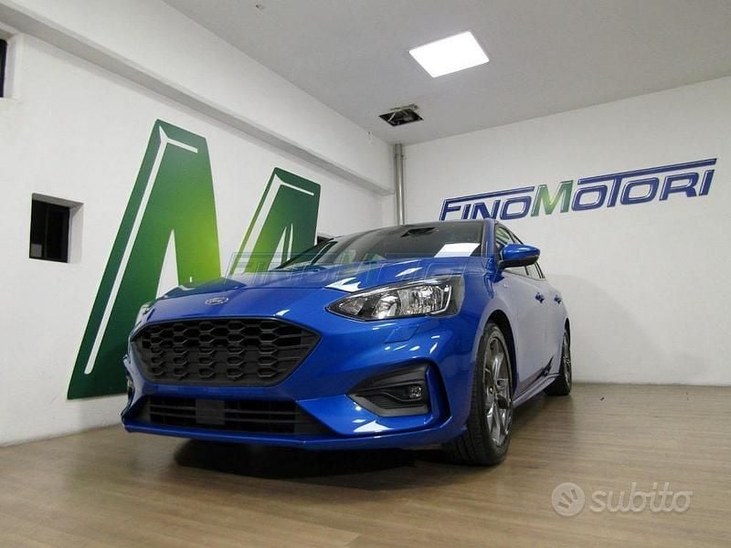 Blu Usata 2018 Ford Focus ST-Line Berlina | 15.900 € (Molto cara) - Immagine 1/4