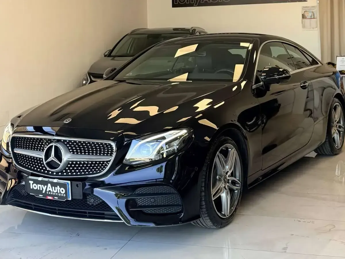 Usata Mercedes E220 Premium Plus 194 CV (142 kW) 2019 Nero Coupé