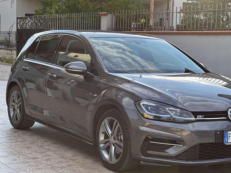 Usata VW Golf VII Sportline 116 CV (85 kW) 2017 Berlina