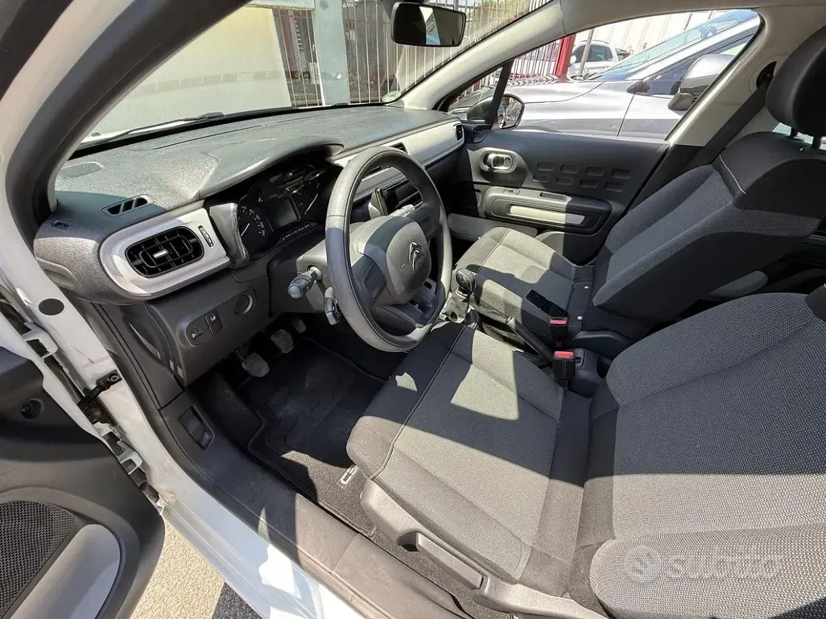 Usata Citroën C3 Live 68 CV (50 kW) 2017 Bianco Berlina