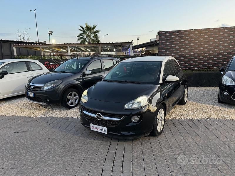 Usata Opel Adam Glam 87 CV (63 kW) 2015 Nero Utilitaria