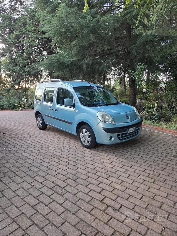 Usata 2009 Renault Kangoo Monovolume | 3000 € - Immagine 1/2