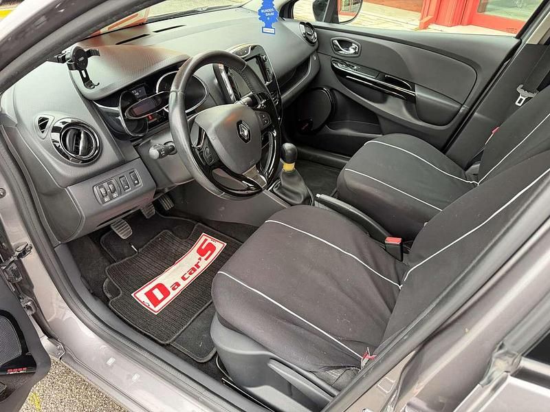 Usata Renault Clio GrandTour 90 CV (66 kW) 2014 Grigio Station wagon