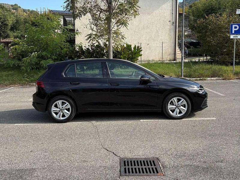 Usata VW Golf VIII Life 90 CV (66 kW) 2020 Nero Berlina