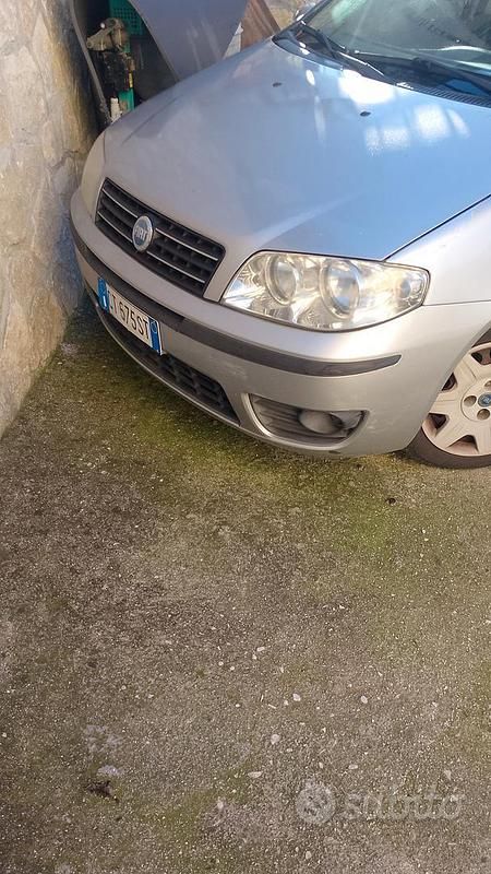 Brugt Fiat Punto 69 HK (50 kW) 2005 Sedan
