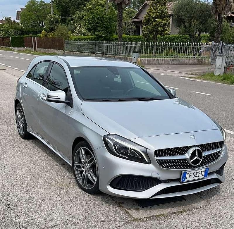 Usata Mercedes A180 Premium 109 CV (80 kW) 2017 Berlina