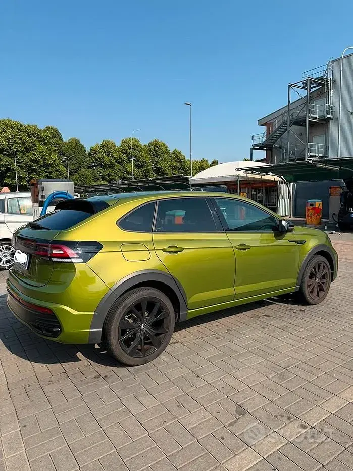 Usata VW Taigo R-line 110 CV (80 kW) 2023 Verde SUV