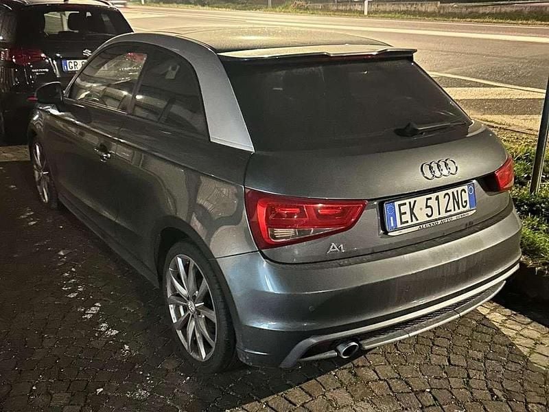 Usata Audi A1 Ambition 105 CV (77 kW) 2011 Grigio Utilitaria