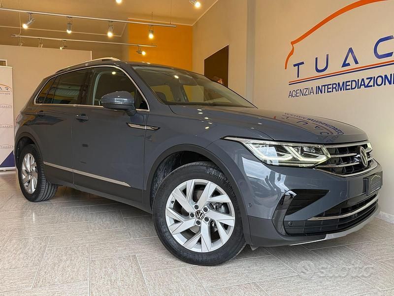Usata VW Tiguan Elegance 150 CV (110 kW) 2021 Grigio SUV
