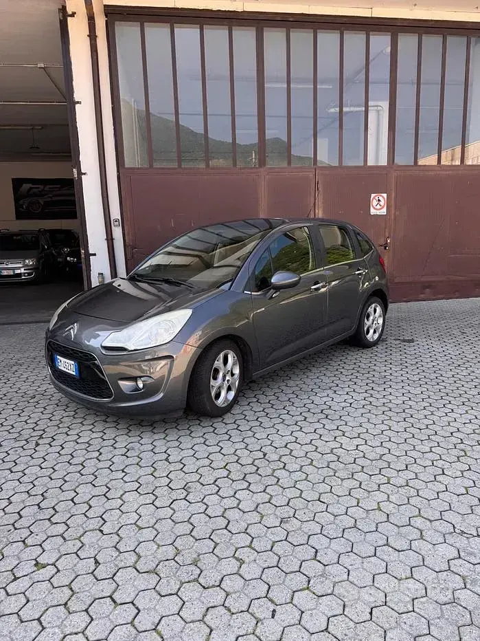 Usata Citroën C3 Exclusive 68 CV (50 kW) 2012 Grigio Berlina