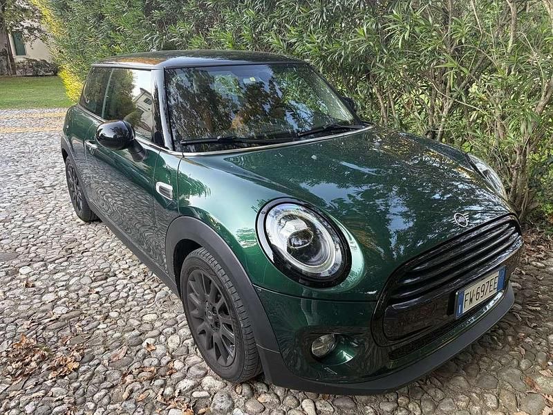 Usata Mini Cooper D Business 116 CV (85 kW) 2019 Verde Utilitaria