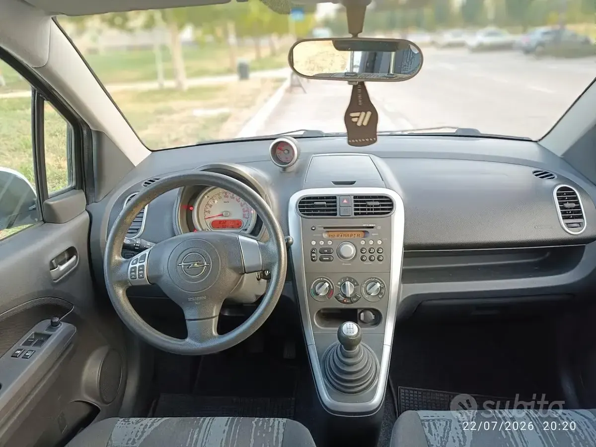 Usata Opel Agila 68 CV (50 kW) 2012 Bianco Utilitaria