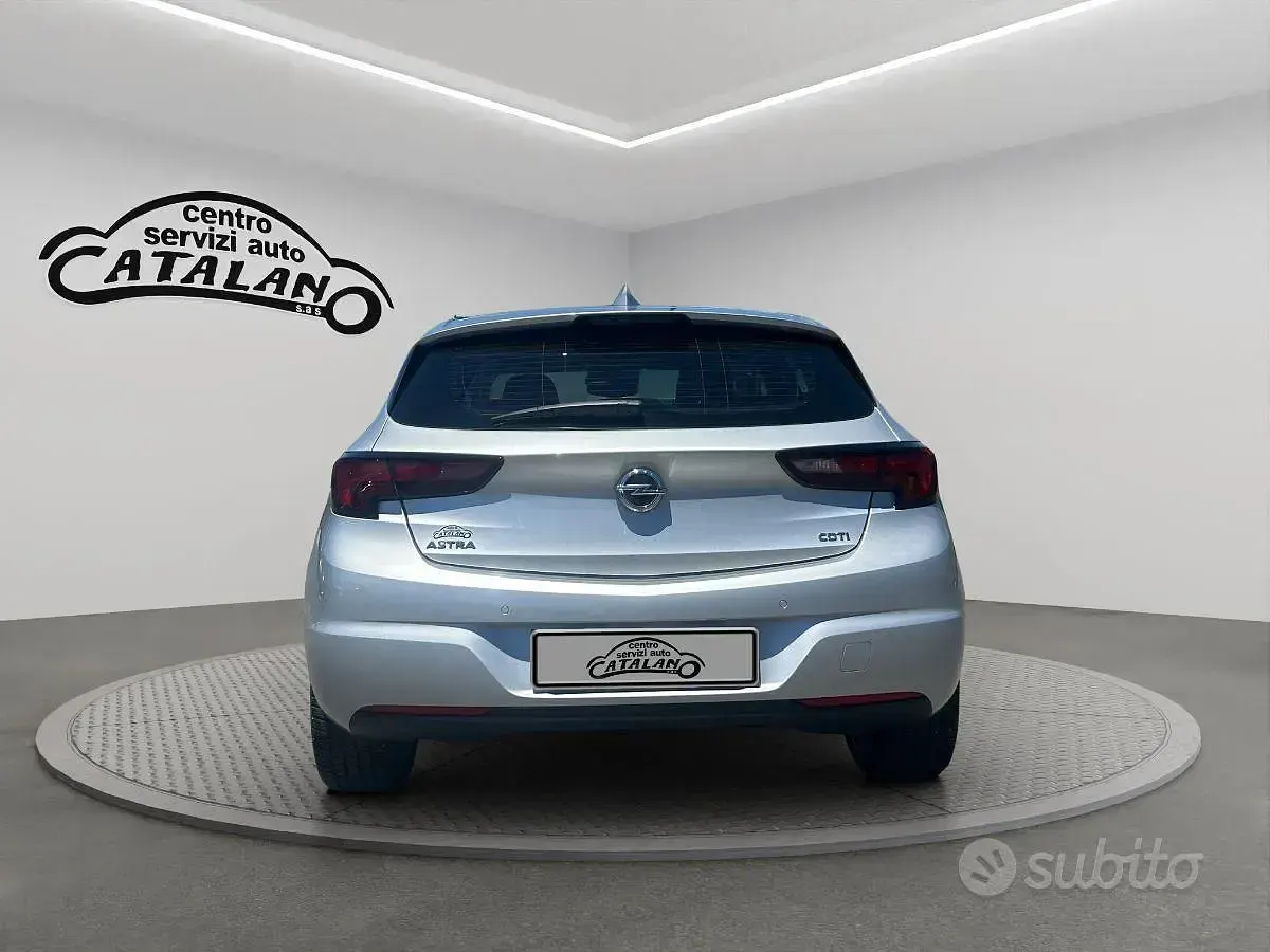 Usata Opel Astra Innovation 110 CV (80 kW) 2017 Grigio Berlina