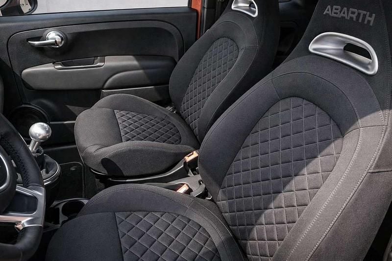 Usata Abarth 595 165 CV (121 kW) 2024 Arancione racing Utilitaria