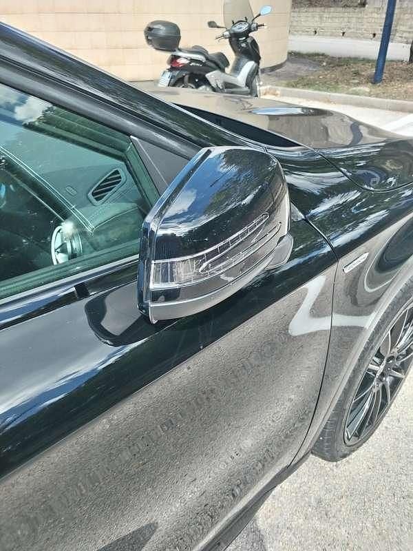 Nero Usata 2019 Mercedes GLA200 Edition SUV | 22.000 € - Immagine 1/4