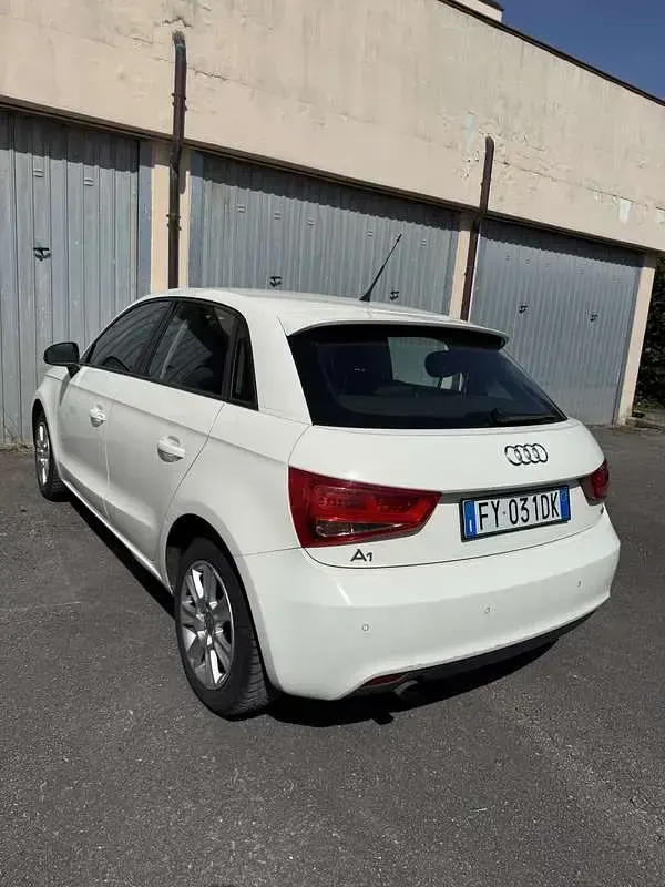 Usata Audi A1 110 CV (80 kW) 2014 Bianco Utilitaria