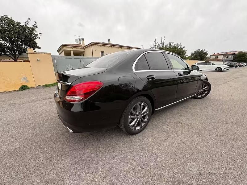Usata Mercedes C180 Avantgarde 116 CV (85 kW) 2016 Nero Berlina