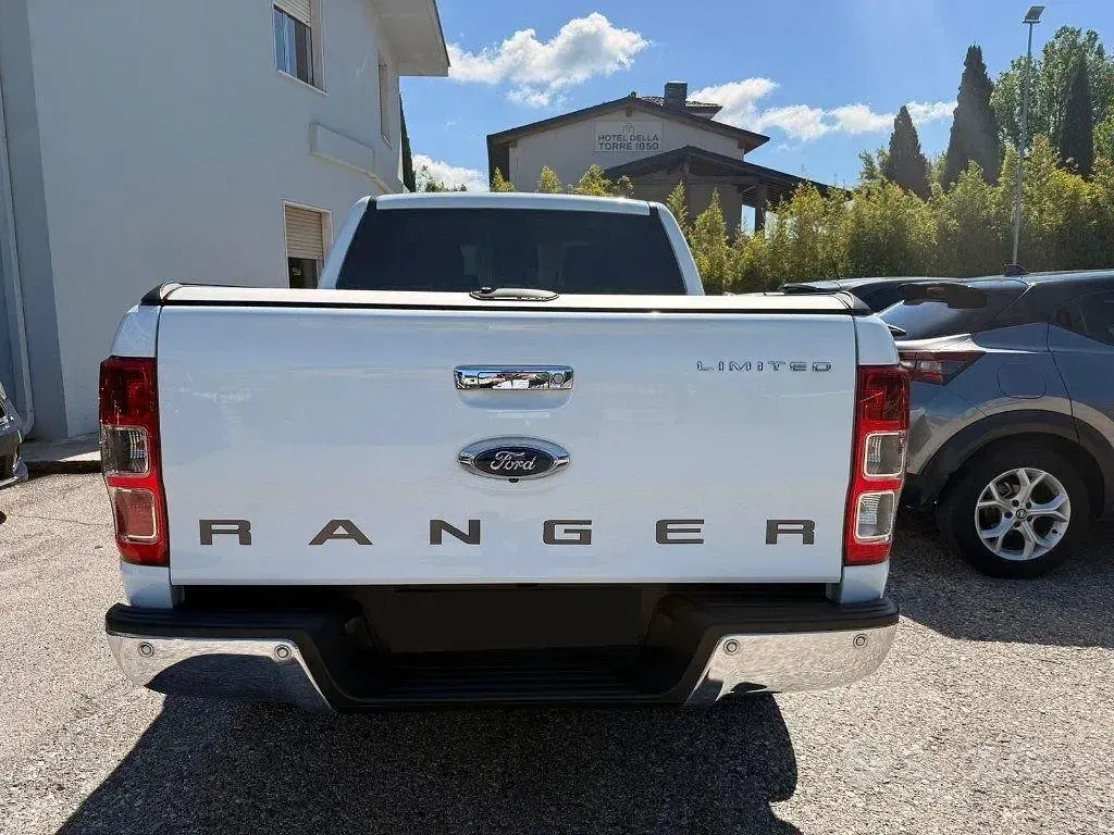 Usata Ford Ranger Limited 160 CV (117 kW) 2017 Bianco Pick-up