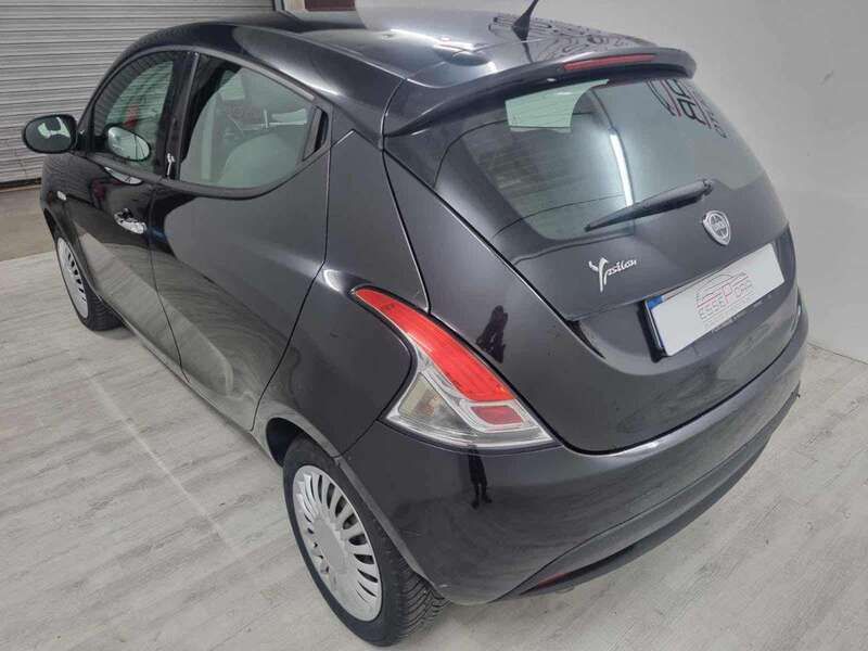 Usata Lancia Ypsilon S 95 CV (69 kW) 2014 Nero Utilitaria