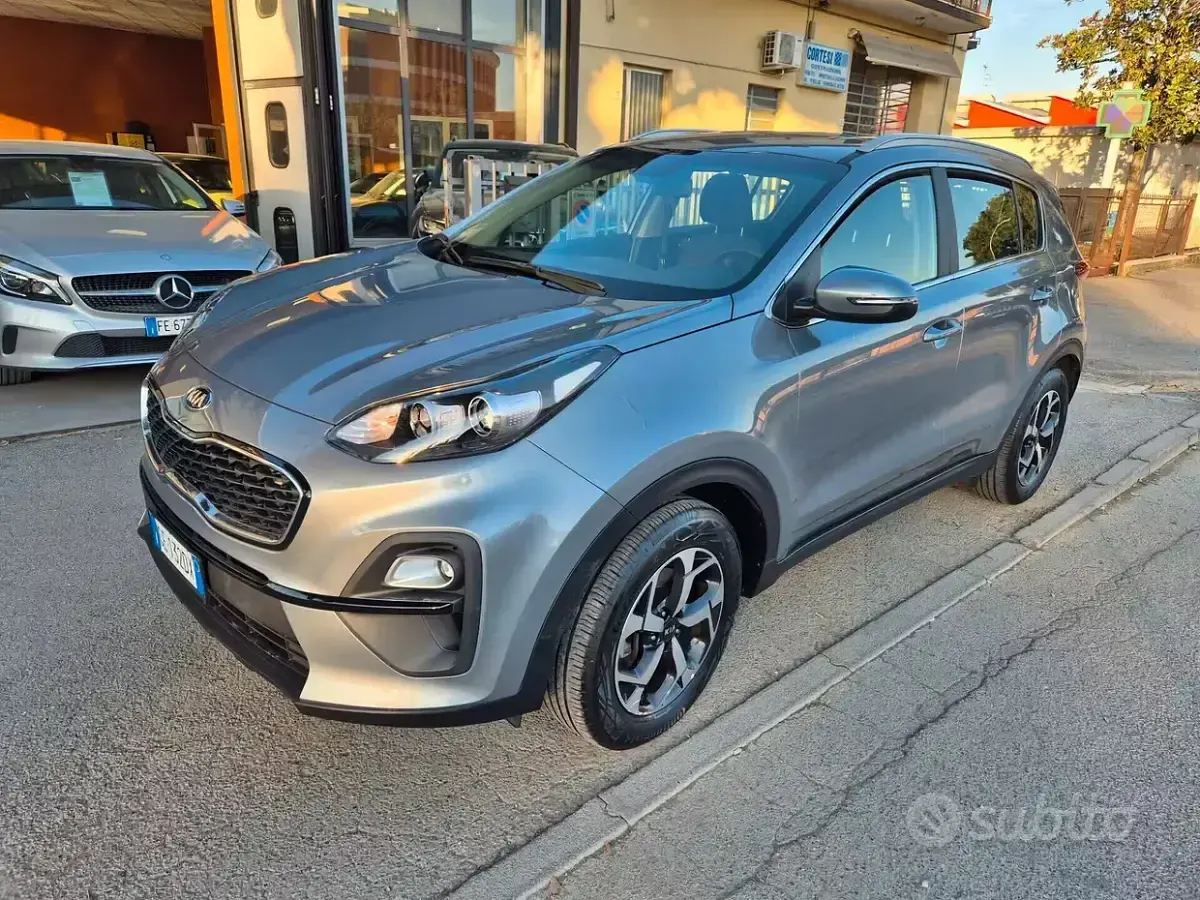 Usata Kia Sportage Style 115 CV (84 kW) 2021 Grigio SUV