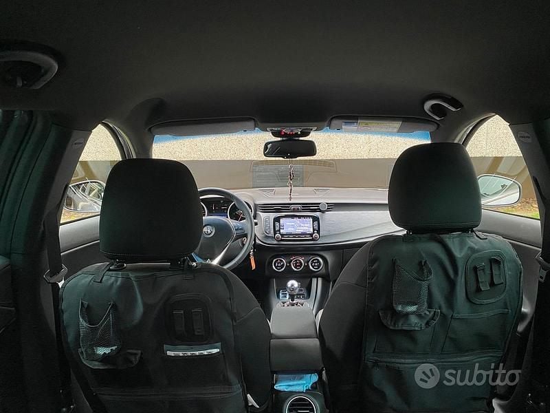 Usata Alfa Romeo Giulietta Super 120 CV (88 kW) 2020 Grigio Utilitaria