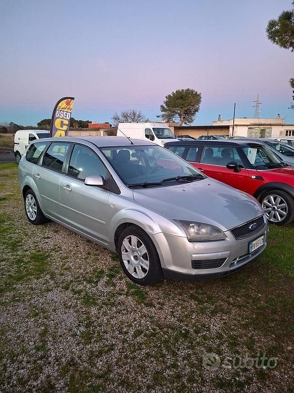 Usata Ford Focus S 90 CV (66 kW) 2007 Grigio Station wagon