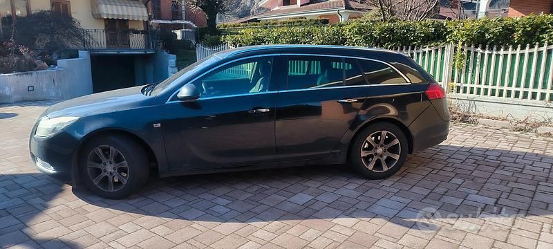 Usata Opel Insignia 194 CV (142 kW) 2011 Nero Station wagon