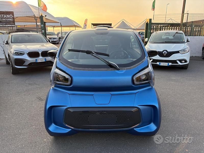 Usata XEV Yoyo 7 kW (10 CV) 2023 Blu Utilitaria