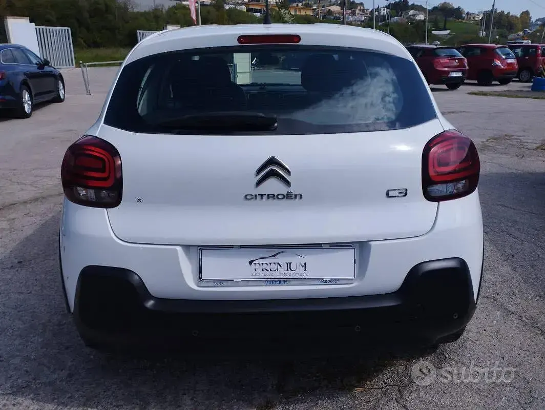 Usata Citroën C3 Feel 100 CV (73 kW) 2019 Bianco Utilitaria