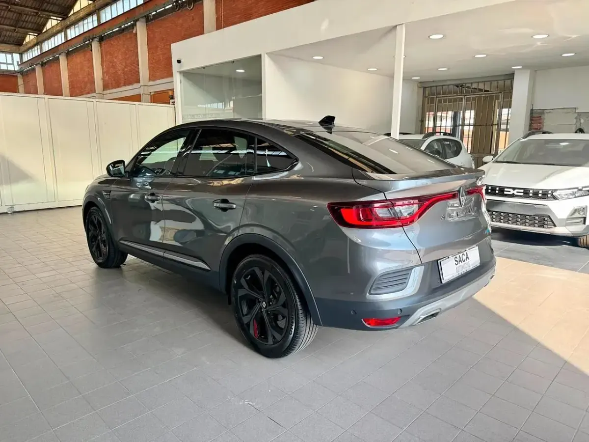 Usata Renault Arkana R.S. 140 CV (102 kW) 2021 Grigio SUV