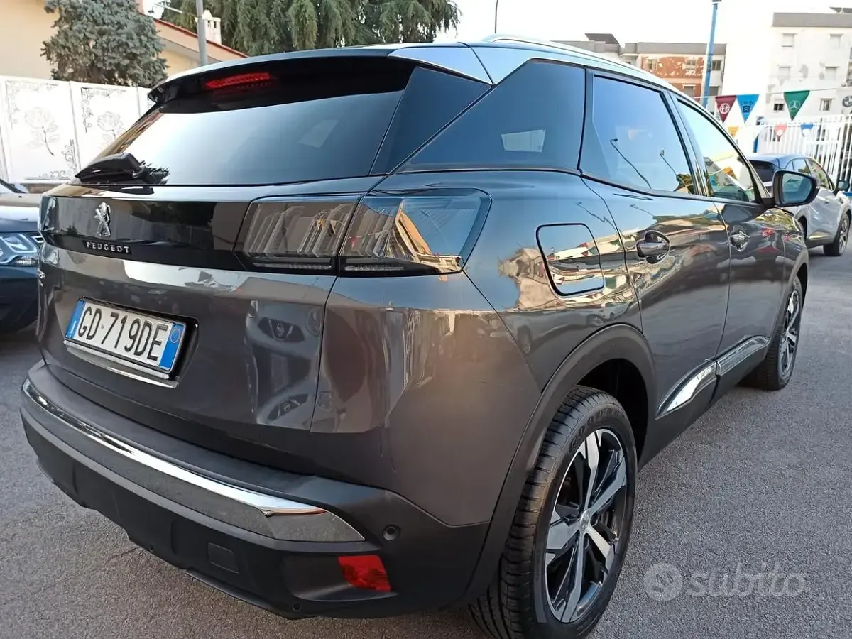 Usata Peugeot 3008 Allure 131 CV (96 kW) 2021 Grigio SUV