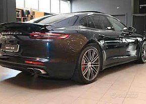 Usata Porsche Panamera 550 CV (404 kW) 2017 Nero Berlina