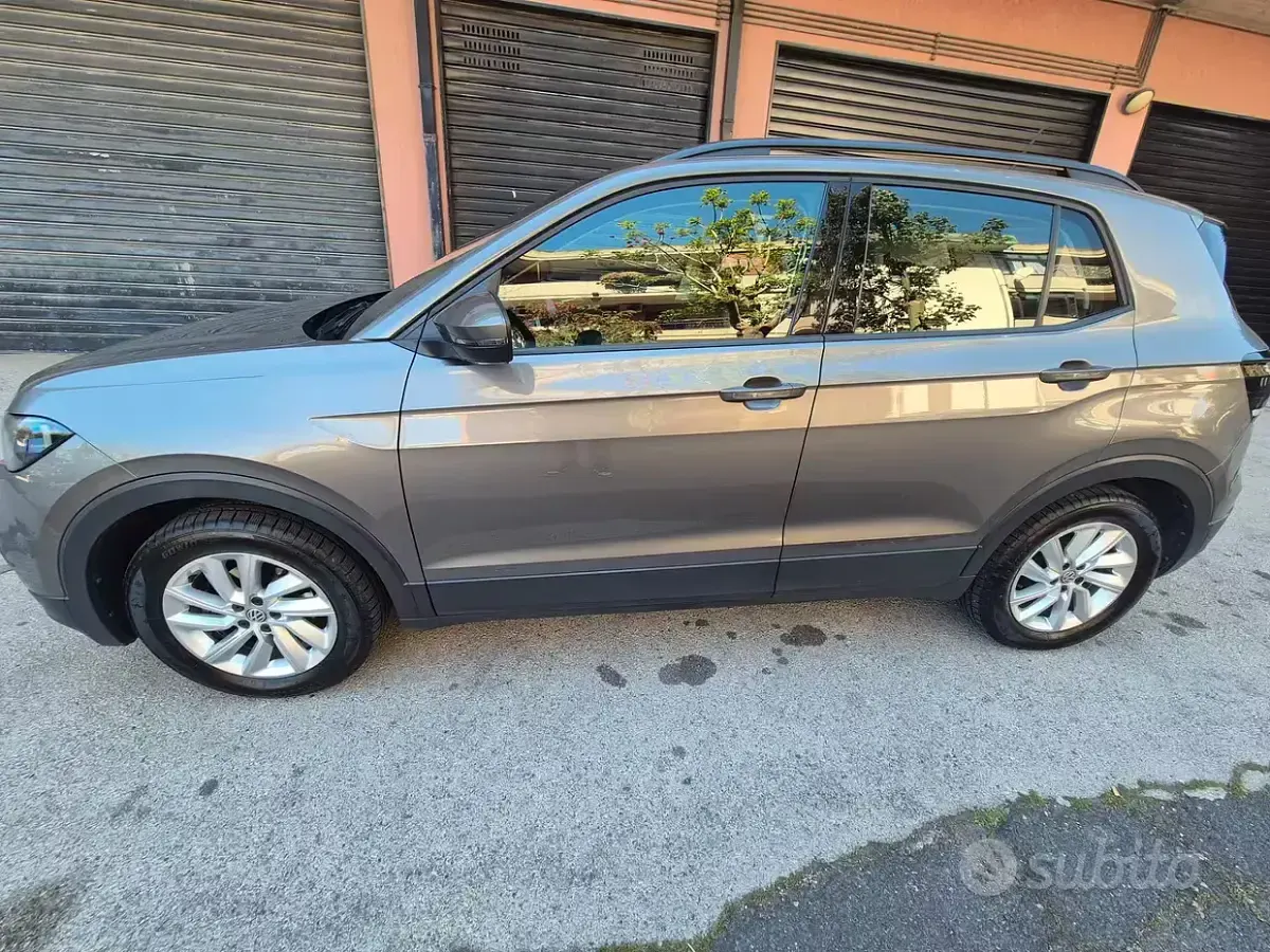 Usata VW T-Cross Style 95 CV (69 kW) 2019 Grigio SUV