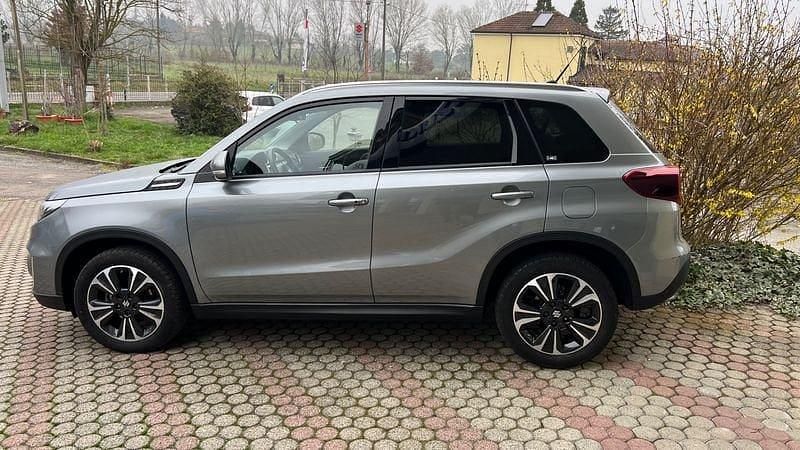 Usata Suzuki Vitara 129 CV (94 kW) 2022 Grigio SUV
